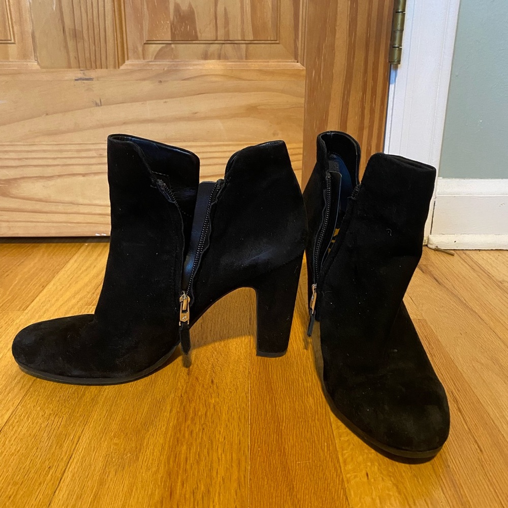 Sam Edelman black heeled booties